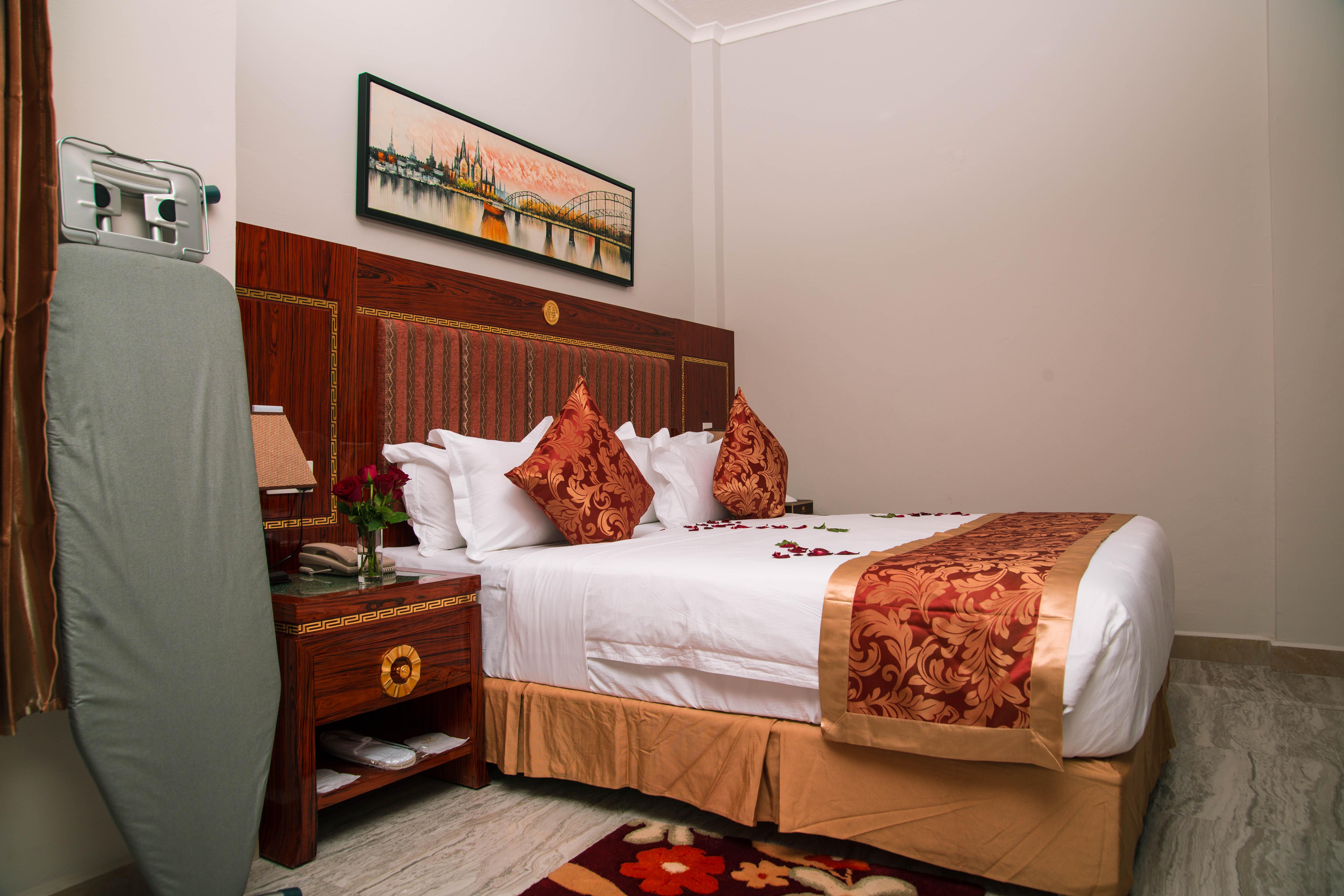 Tiffany Diamond Hotel Makunganya Street Dar es Salaam Bagian luar foto