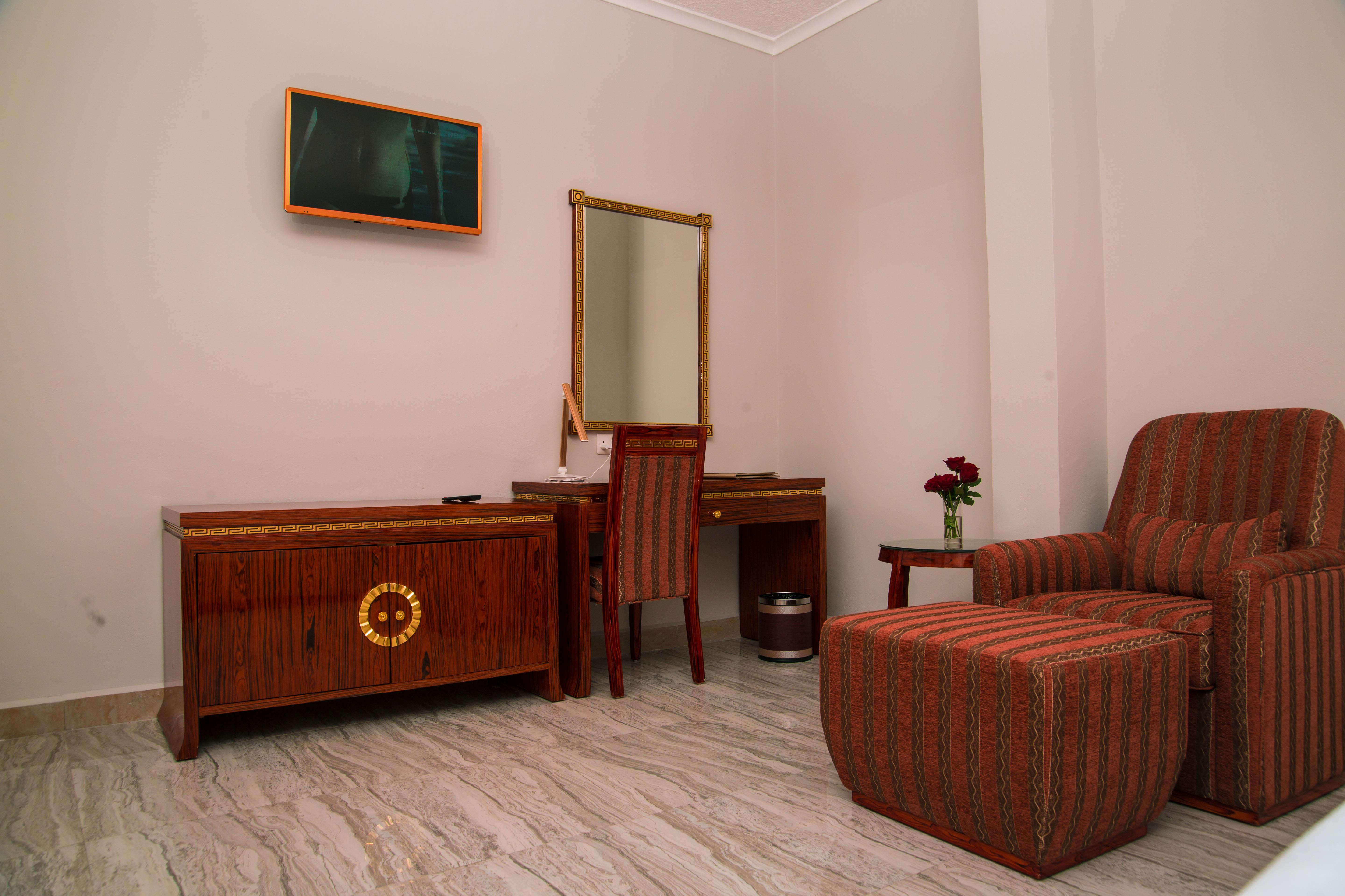 Tiffany Diamond Hotel Makunganya Street Dar es Salaam Bagian luar foto