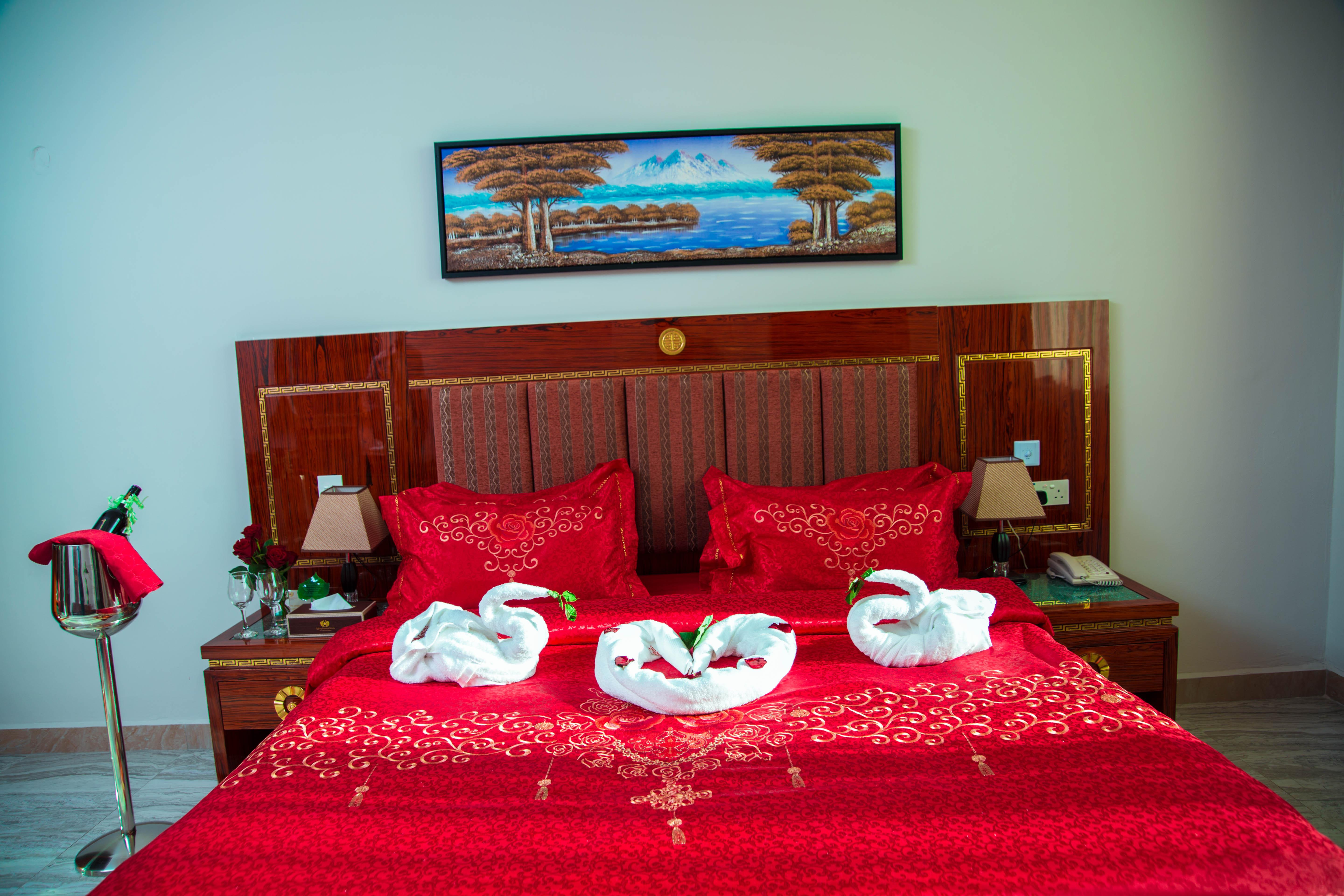 Tiffany Diamond Hotel Makunganya Street Dar es Salaam Bagian luar foto