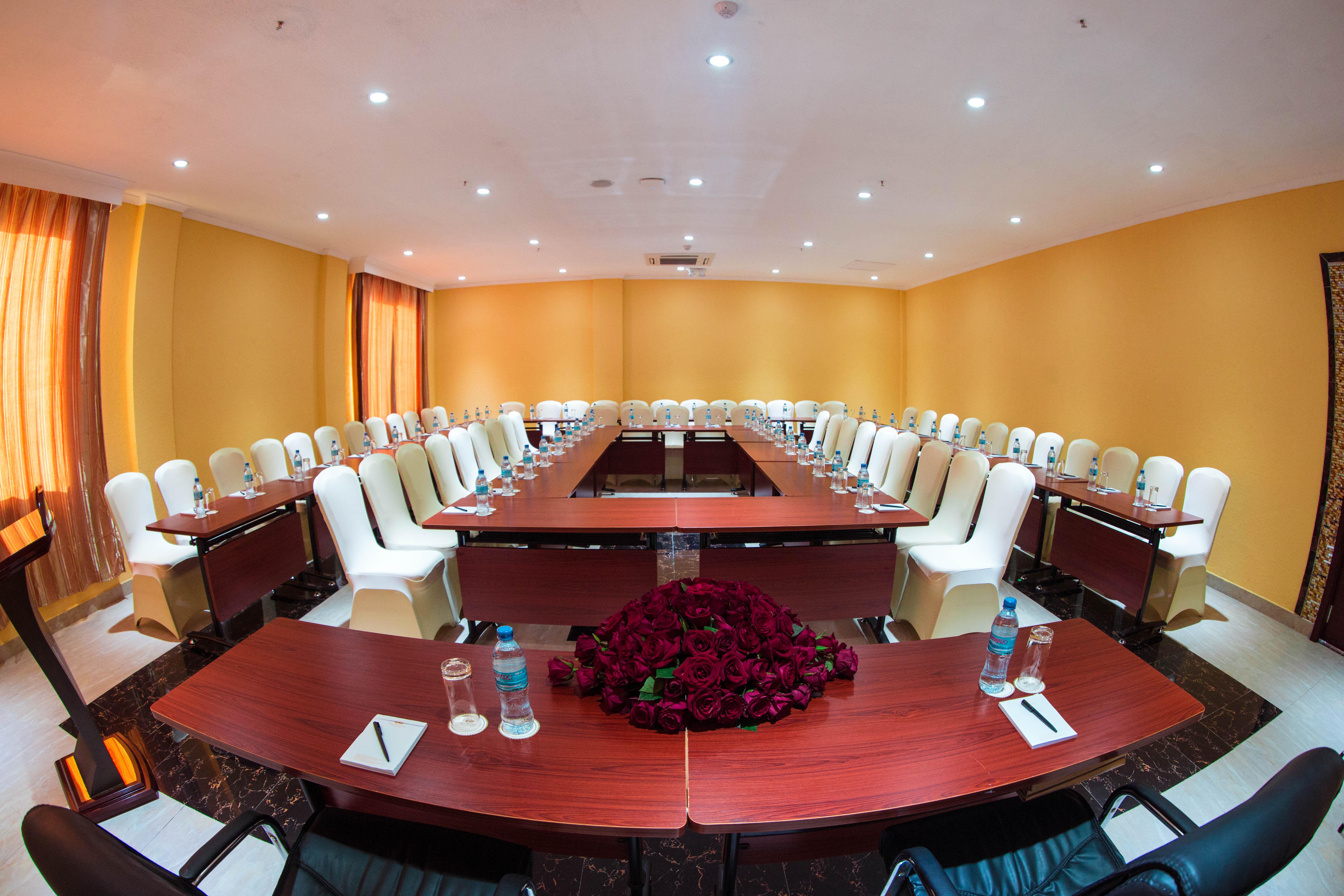 Tiffany Diamond Hotel Makunganya Street Dar es Salaam Bagian luar foto