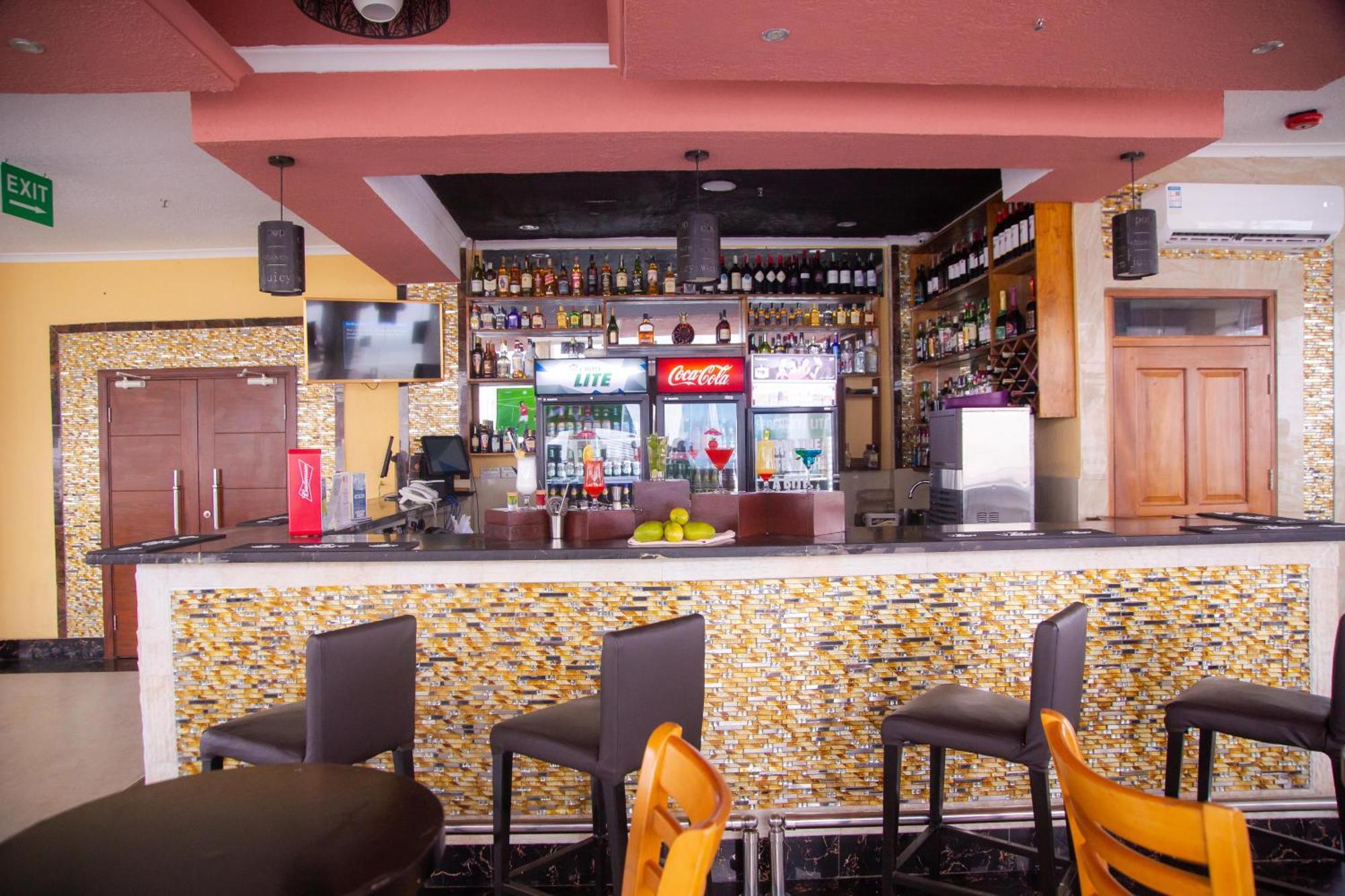 Tiffany Diamond Hotel Makunganya Street Dar es Salaam Bagian luar foto
