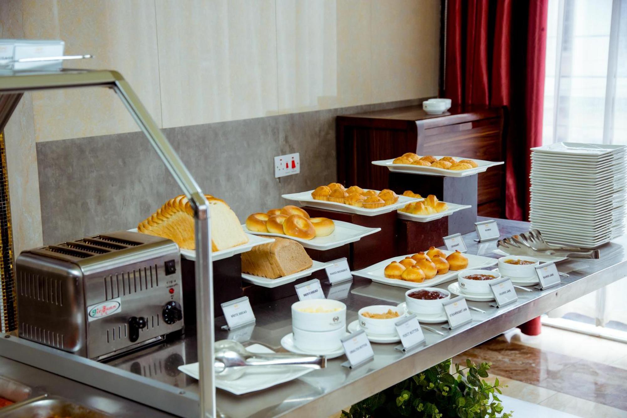 Tiffany Diamond Hotel Makunganya Street Dar es Salaam Bagian luar foto