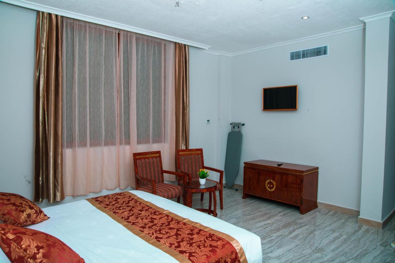 Tiffany Diamond Hotel Makunganya Street Dar es Salaam Bagian luar foto