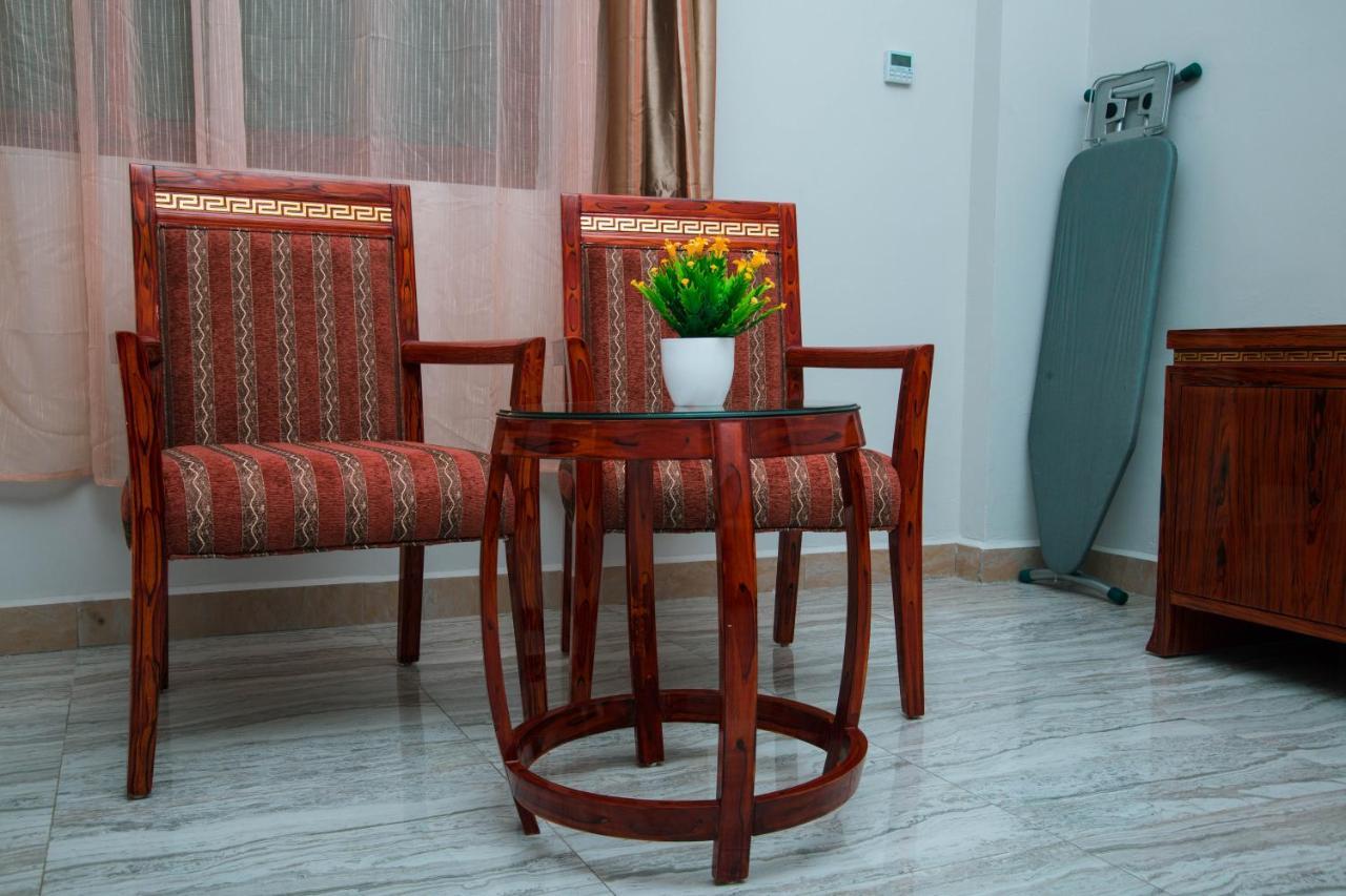 Tiffany Diamond Hotel Makunganya Street Dar es Salaam Bagian luar foto